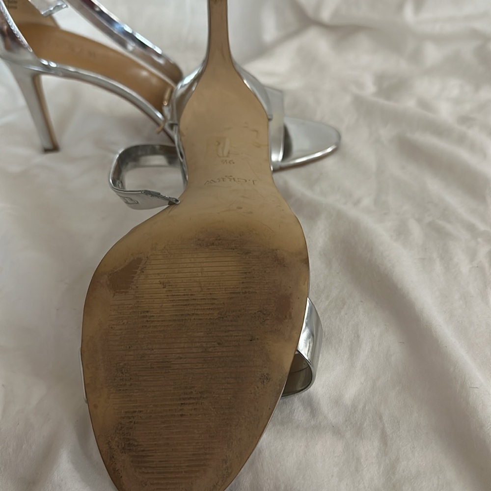 Shoes - Picture 6 of 6